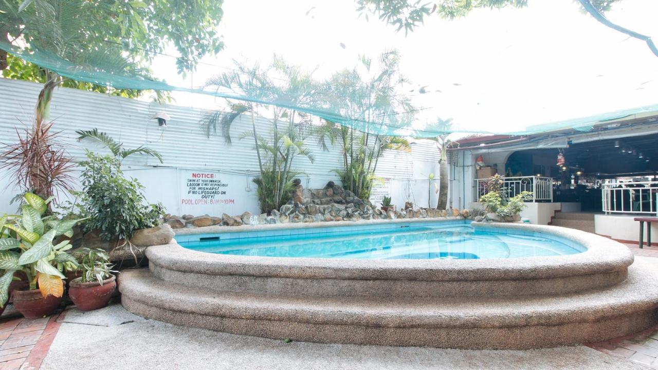 Reddoorz Plus At Lagoon Resort Zambales Olongapo Exterior foto