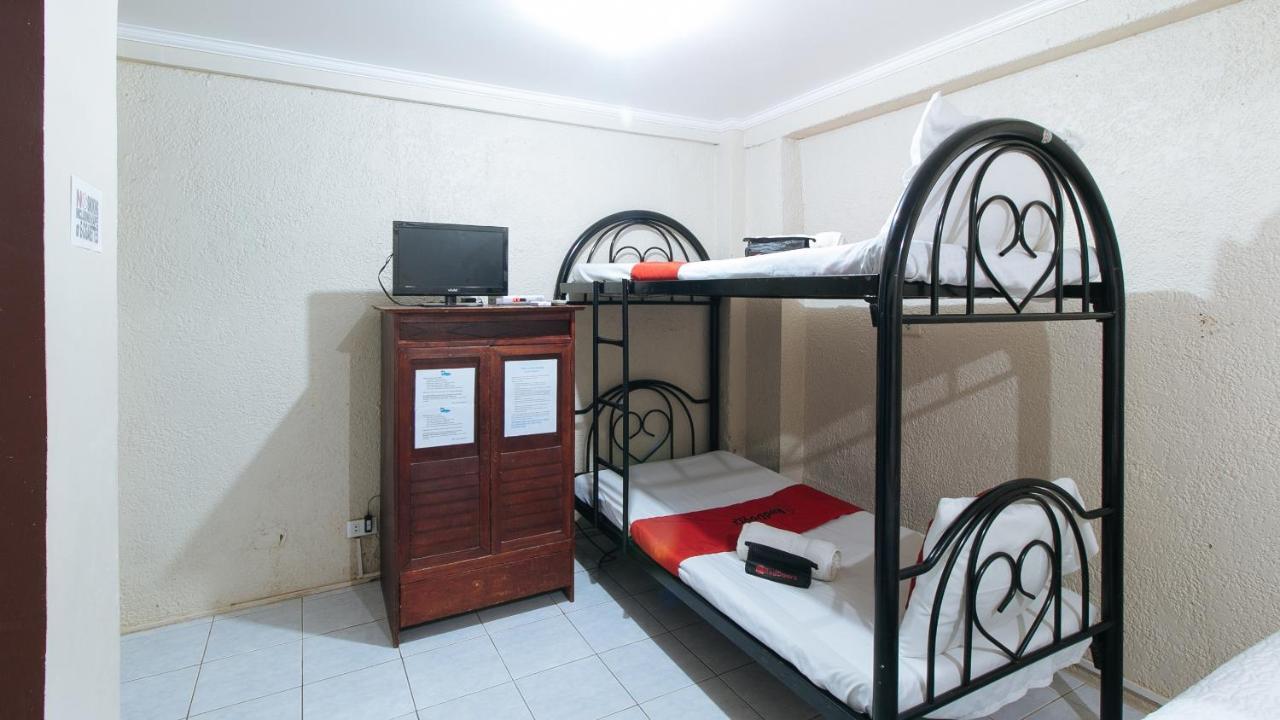 Reddoorz Plus At Lagoon Resort Zambales Olongapo Exterior foto